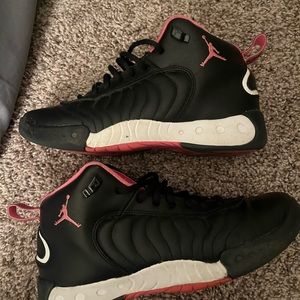Jordan jump man   size 7y